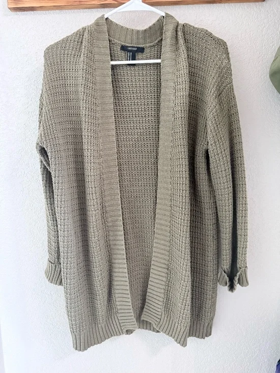 Green Cardigan - Picture 1 of 2